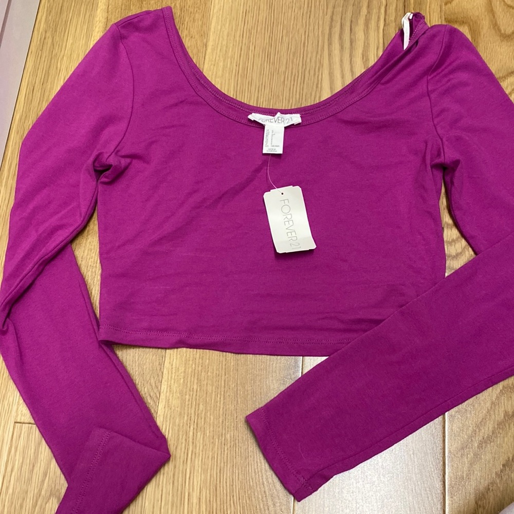 Long Sleeve Fuschia Crop